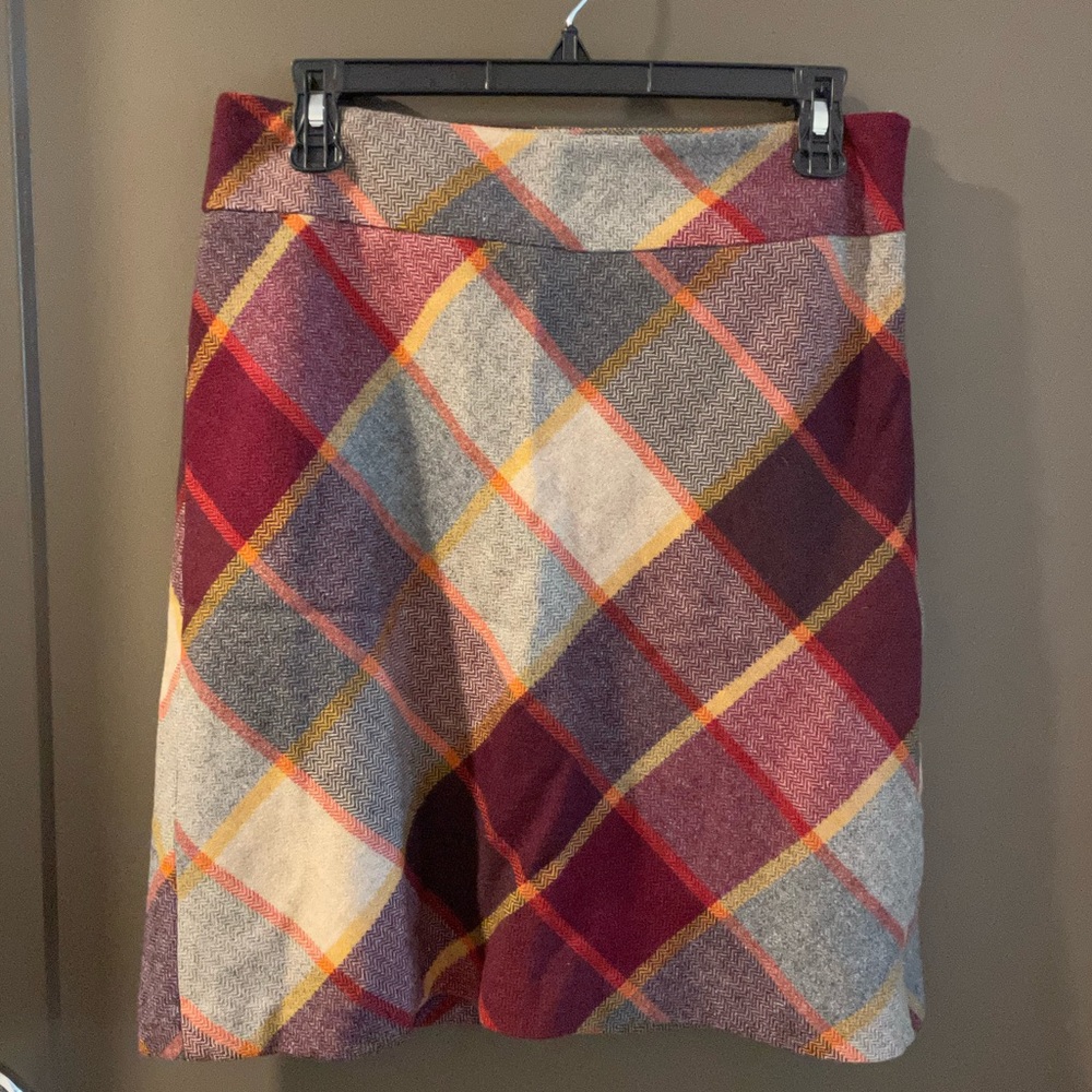 Fun fall plaid skirt